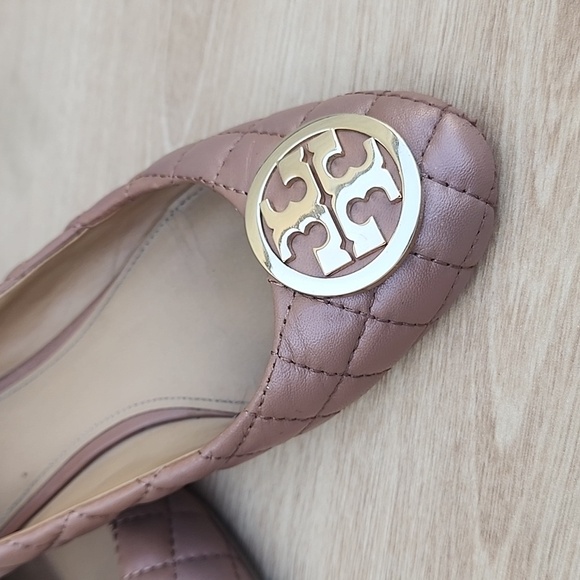 Tory Burch Tan Tory Benton 2 Quilted Ballet Flats in Nappa Leather Size 7.5 - Picture 7 of 13